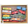 Image 1 : FLAT OF HO SCALE ASSORTED TRAIN CARS