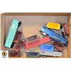 Image 1 : FLAT OF HO SCALE ASSORTED TRAIN CARS