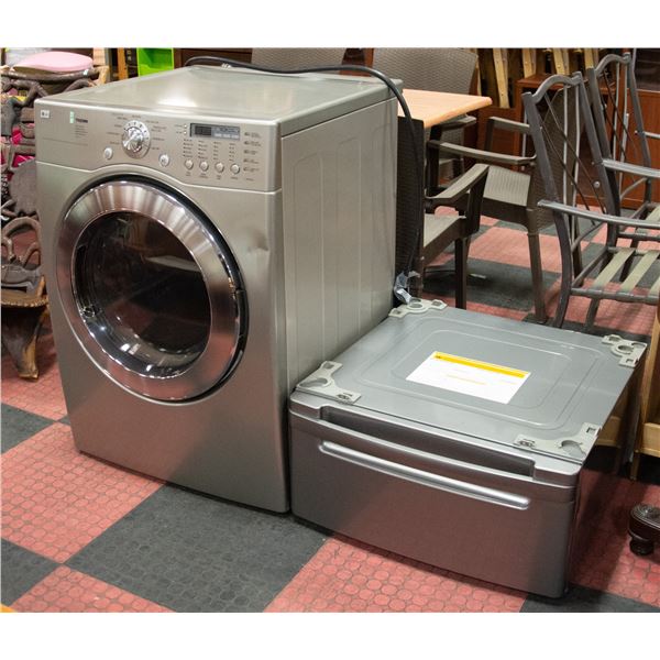 LG TROMM ULTRA CAPACITY DRYER WITH PEDISTAL