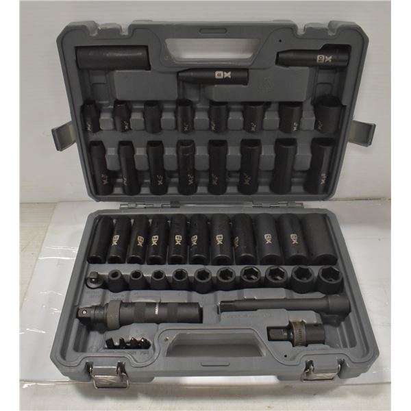 MAXIMUM IMPACT SOCKET SET