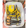 Image 1 : TOTE OF TOOLS AND LIGHTING