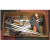 Image 1 : BOX OF VARIOUS WOOD CLAMPS