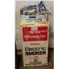 Image 1 : OUTERA ELECTRIC SMOKER + 3 BAGS OLD TIME