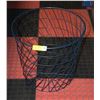 Image 1 : LARGE BLUE WIRE METAL BASKET