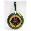 Image 1 : CANADIAN TIRE/T-FAL FRYING PAN NOVELTY CLOCK