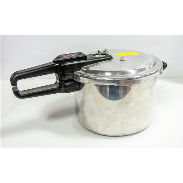 FESCO PRESSURE COOKER