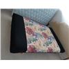 Image 6 : Headboard, Futon and Mattress Cat C