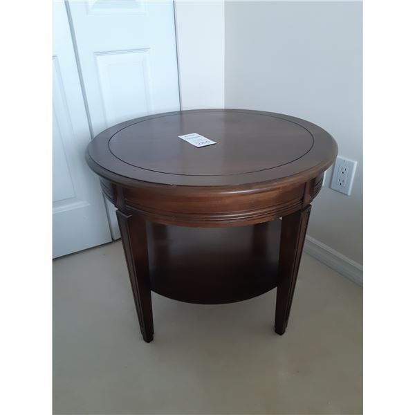 Wood End Table Cat C