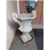 Image 3 : Concrete Urn Cat A