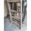 Image 2 : Wooden Step Ladder Cat C