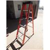 Image 1 : Sturdy 6ft Ladder