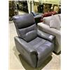 Image 2 : ELECTRIC RECLINING CHAIR WITH USB CHARGING PORT NO WALL PLUG