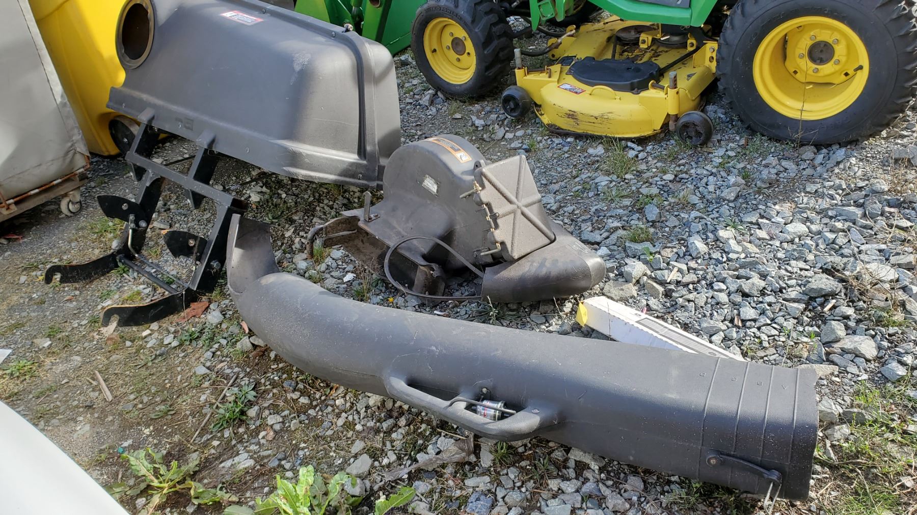 JOHN DEERE X595 4X4 TRACTOR WITH MOWER AND FRONT END LOADER ATTACHMENTS ...