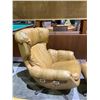 Image 2 : MID-CENTURY MODERN CHAIR AND OTTOMAN
