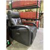 Image 2 : ELECTRIC RECLINING CHAIR NO WALL PLUG