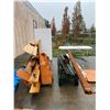 Image 2 : LARGE LOT OF ASSORTED WOOD PIECES AND WAGON