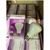 Image 2 : BOX OF 30 LED BRIGHT'S CHOICE BR20 50W 4000K DIMMABLE LIGHT BULBS