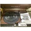 Image 2 : VICTROLA 7-IN-1 TURNTABLE