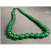 Image 2 : SPINACH GREEN JADE BEADS NECKLACE