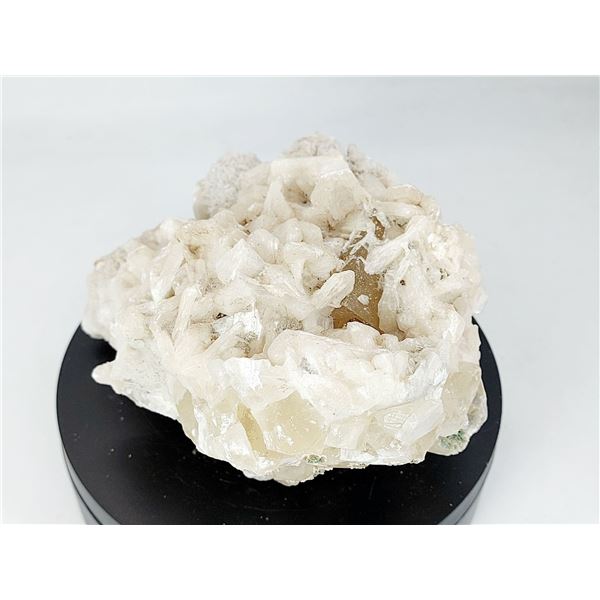 COMPLETE ZEOLITE CLUSTER - APOPHYLLITE & STILBITE WITH HEULENDITE - HIGHLY COLLECTIBLE SPECIMEN