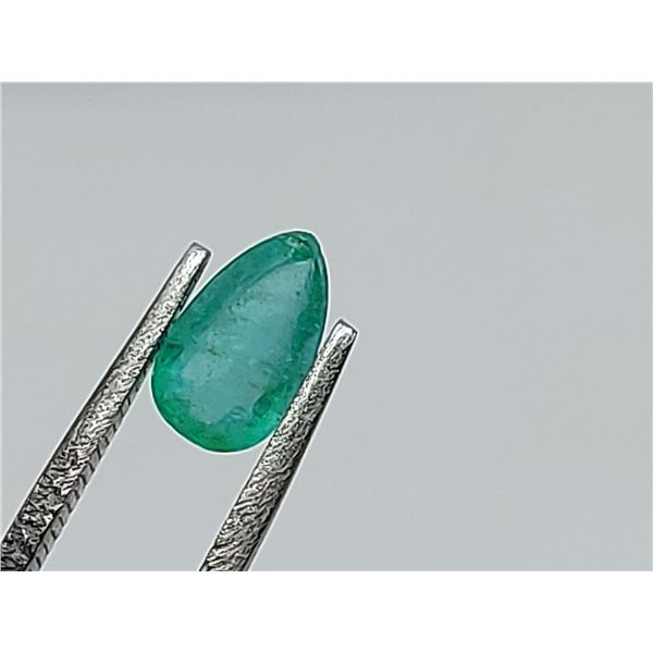 0.94 ct. COLOMBIAN EMERALD