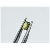 Image 2 : ATTRACTIVE YELLOWISH GREEN SAPPHIRE 0.73 ct.