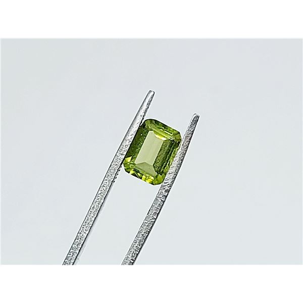 NATURAL SUPERB PERIDOT 1.66 ct.