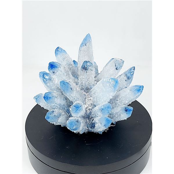 BLUE QUARTZ CLUSTER