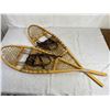 Image 1 : Vintage Snowshoes