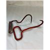 Image 2 : 2 Hay Bale Hooks