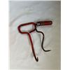 Image 3 : 2 Hay Bale Hooks