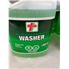 Image 2 : Washer Fluid Lot