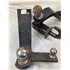 Image 9 : Hitches Lot