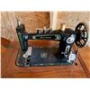 Image 4 : Reliance Sewing Machine