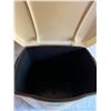 Image 2 : Rubbermaid Garbage Bin