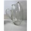 Image 3 : Pitchers Lot