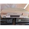 Image 2 : VHS Players