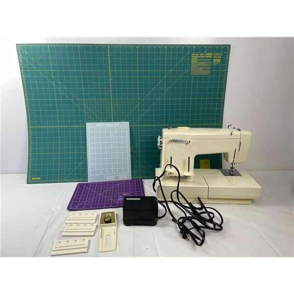 Kenmore 17820 Sewing Machine with Rotary Mats