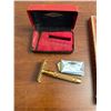 Image 3 : Vintage Razor & Sharpener