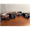 Image 2 : Vintage Cameras Lot