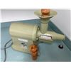 Image 2 : Vintage The Champion World's Finest Juicer