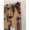 Image 2 : Tools &/Shelving Cat A