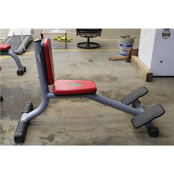 MATRIX SEATED BENCH