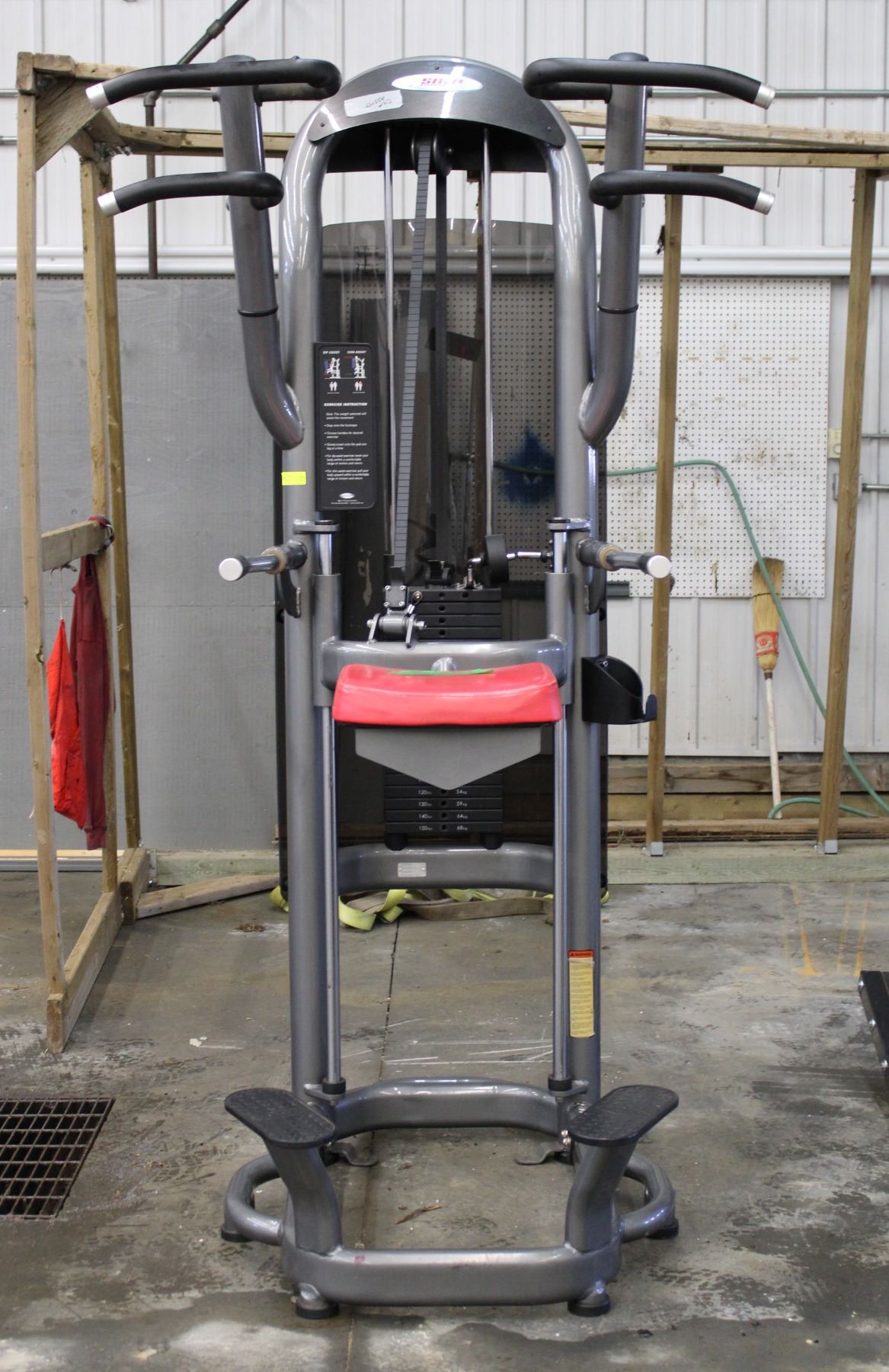 MATRIX DIP ASSIST / CHIN ASSIST MACHINE