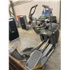 Image 1 : OCTANE FITNESS ELLIPTICAL MACHINE