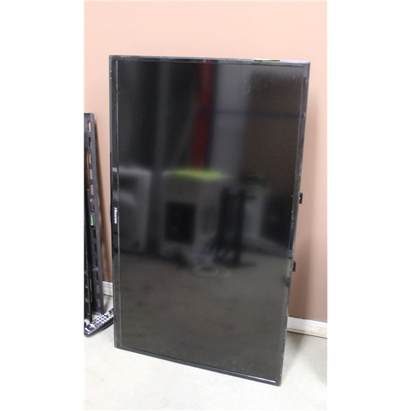 HISENSE 40" FLAT SCREEN TV