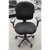 Image 1 : BLACK SWIVEL CHAIR