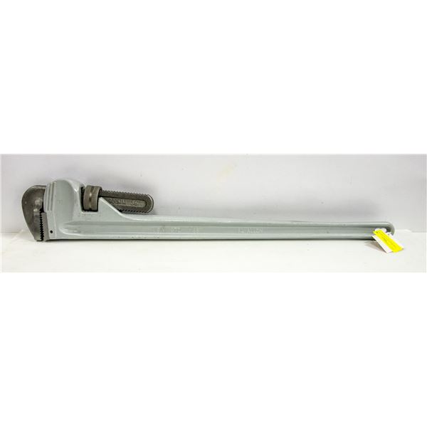 NEW HEAVY DUTY 36" PIPE WRENCH