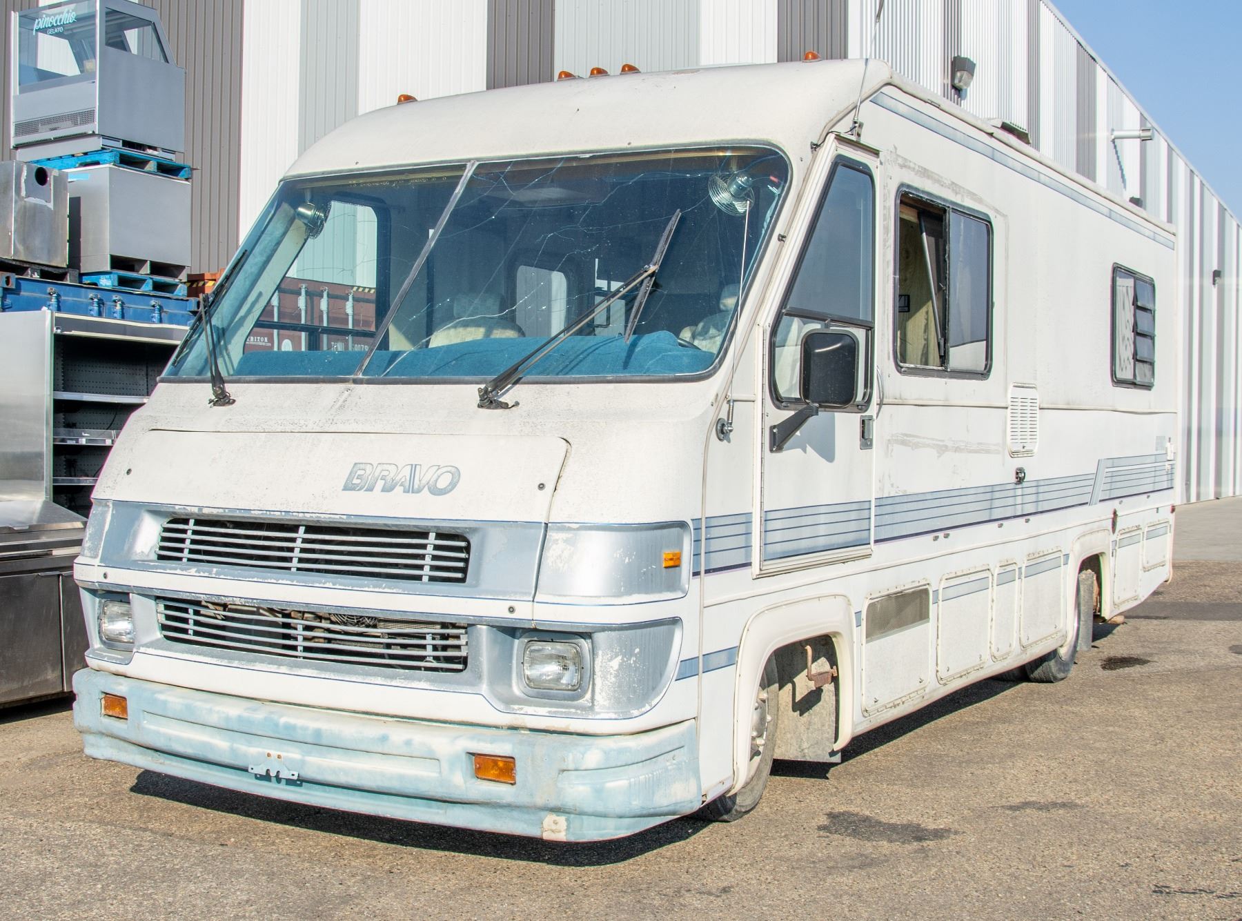 1989 CHEVROLET BRAVO MOTORHOME 32 FT LONG