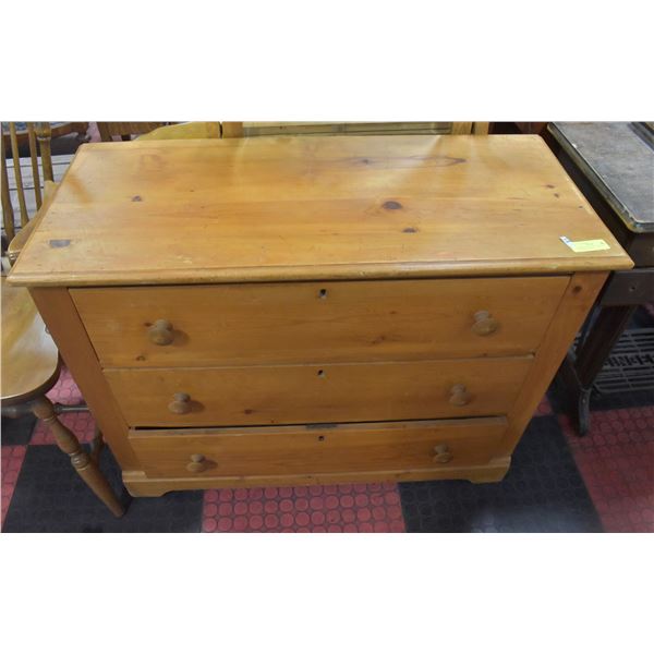 ANTIQUE PINE THREE DRAWER DRESSER LOCKING